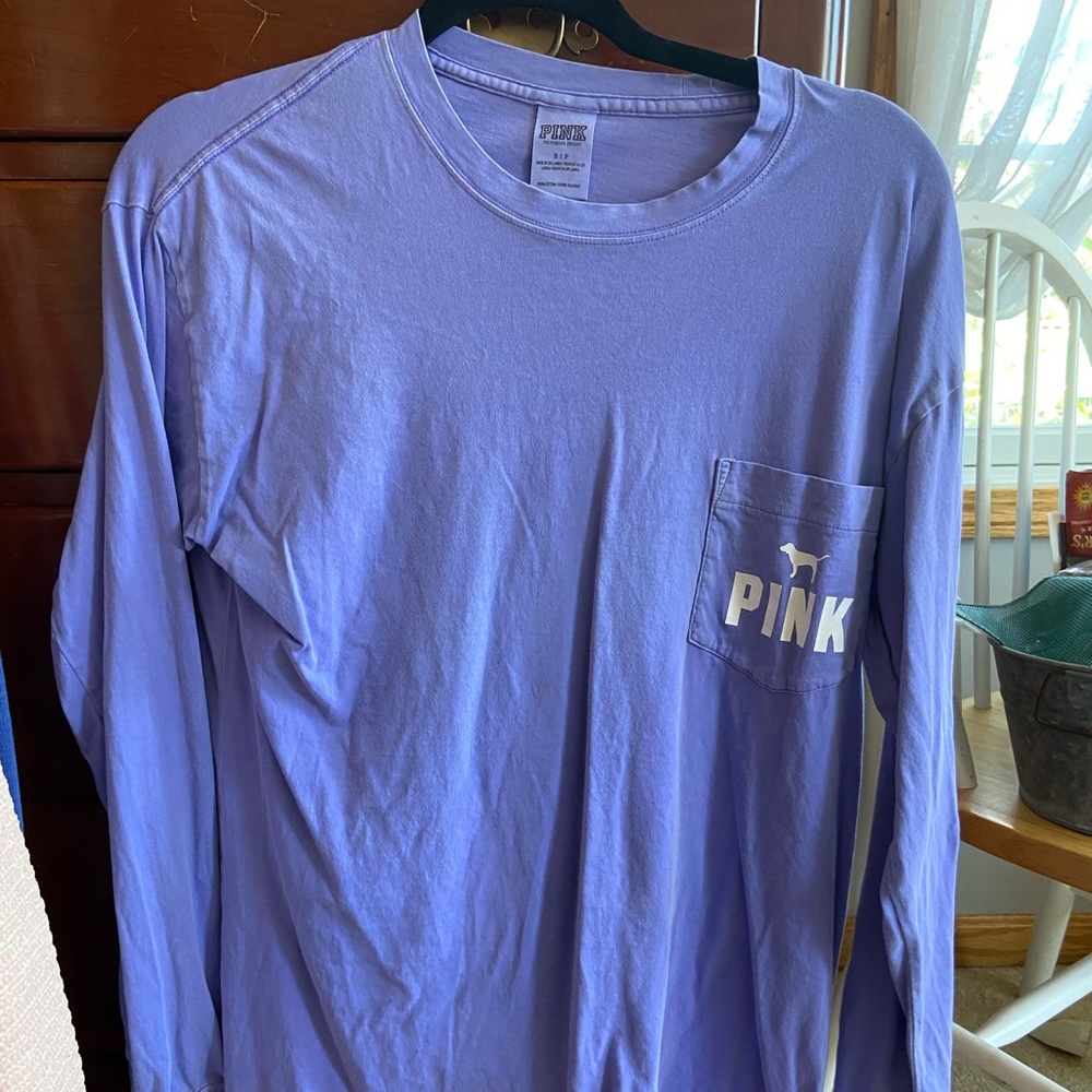 purple vs shirt